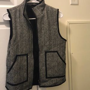 Houndstooth vest